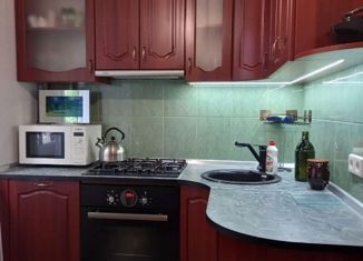 Сдается 3-комнатная квартира, 64 м2, Москва, улица Рогова, 3, улица Рогова