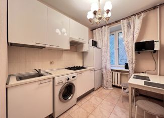 Продаю 2-ком. квартиру, 50 м2, Москва, Садовая-Сухаревская улица, 13/15, Садовая-Сухаревская улица