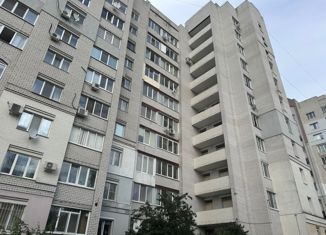 Продается двухкомнатная квартира, 71.2 м2, Брянская область, Рославльская улица, 8