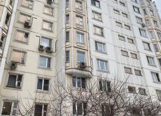 Продаю 3-ком. квартиру, 72.6 м2, Москва, улица Плющева, 15к1, улица Плющева