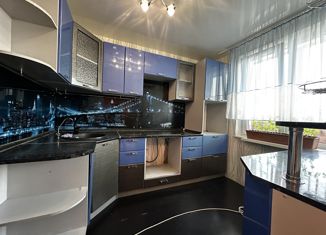 Продаю 4-ком. квартиру, 79 м2, Верхняя Пышма, Успенский проспект, 91