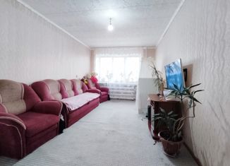 Продам однокомнатную квартиру, 29.9 м2, Азнакаево, улица Хасанова, 1