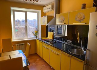 Продаю 3-ком. квартиру, 56.1 м2, Самара, улица Осипенко, 34, метро Алабинская