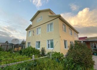 Продам дом, 180 м2, Стрежевой, 2-я Северная улица, 4А