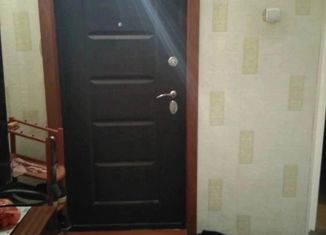 Сдается в аренду комната, 90 м2, Красноярск, улица Щорса, 53