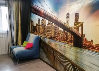 Четырехкомнатная квартира на продажу, 87.6 м2, Глазов, улица Карла Маркса, 8