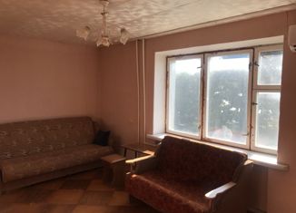 Продам 2-комнатную квартиру, 55 м2, Апшеронск, улица Комарова, 103