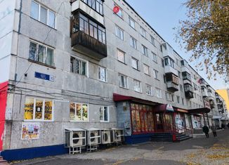 Трехкомнатная квартира на продажу, 61 м2, Коми, улица Мира, 30