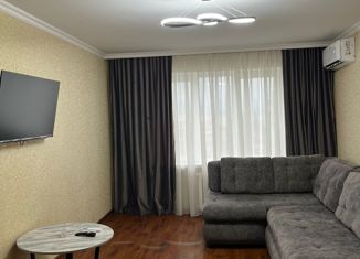 Сдам в аренду двухкомнатную квартиру, 60 м2, Владикавказ, Владикавказская улица, 12, Северо-Западный округ