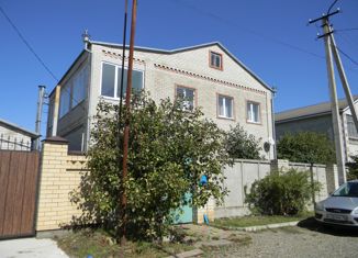 Продаю дом, 270 м2, поселок Рабочий, Каштановая улица