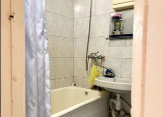 Сдам в аренду 2-комнатную квартиру, 43 м2, Екатеринбург, улица Мира, 10, улица Мира