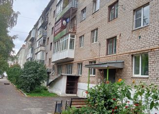 Продаю двухкомнатную квартиру, 40.7 м2, Великий Устюг, улица Виноградова, 64/19