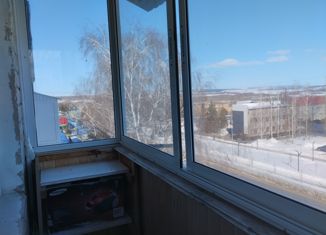 Однокомнатная квартира на продажу, 32 м2, Менделеевск, улица Фомина, 18