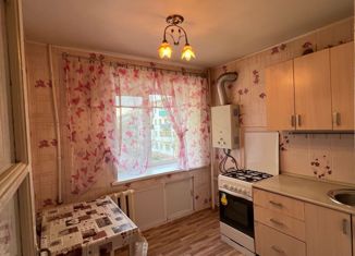 Продается 2-ком. квартира, 43 м2, Балаково, улица Титова, 49