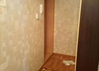 Продам 2-ком. квартиру, 43 м2, Большой Камень, улица Карла Маркса, 3