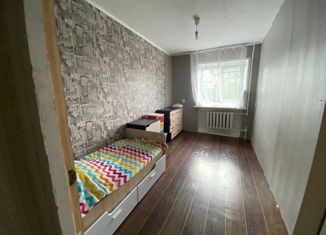Продажа трехкомнатной квартиры, 57 м2, Красноуфимск, Советская улица, 47