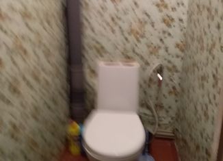 Продается двухкомнатная квартира, 44 м2, село Рощино, улица Ленина, 1