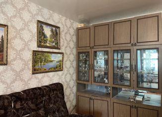 Продам 4-комнатную квартиру, 62 м2, Верхняя Салда, Спортивная улица, 17к1