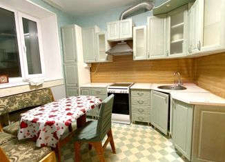 Продается 3-комнатная квартира, 78.3 м2, Тюменская область, проспект Ленина, 69