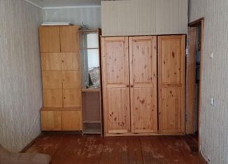 Продам комнату, 30 м2, Великие Луки, улица Малышева, 28