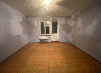 Продается 2-ком. квартира, 52.4 м2, Берёзовский, проспект Шахтёров, 14