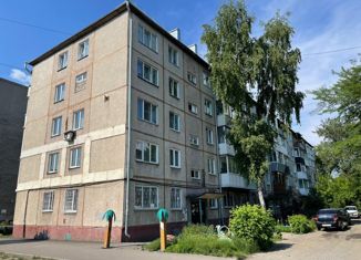 Продажа 2-комнатной квартиры, 45 м2, Кемеровская область, улица Патриотов, 24