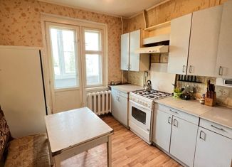 Продается 3-ком. квартира, 68 м2, Тверь, улица Можайского, 78