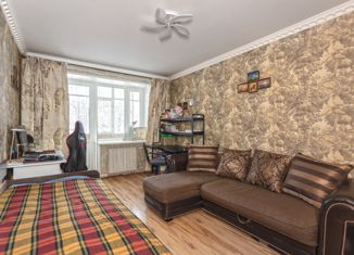 Продам 2-ком. квартиру, 45.3 м2, Дзержинский, улица Ленина, 25