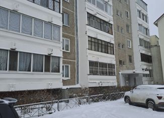Продаю трехкомнатную квартиру, 64 м2, Екатеринбург, улица Испытателей, 22