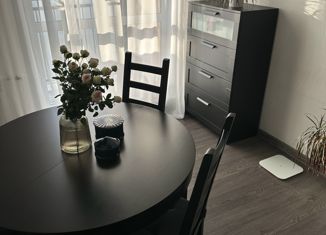 Продаю 2-ком. квартиру, 49.5 м2, Новосибирск, улица Аникина, 16, ЖК Шесть Звёзд