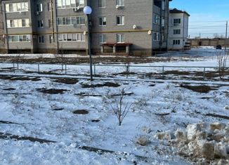 Двухкомнатная квартира на продажу, 45.4 м2, поселок городского типа Володарский, улица Мичурина, 37