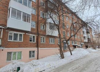 Продажа 2-комнатной квартиры, 40.5 м2, Среднеуральск, Набережная улица, 2А