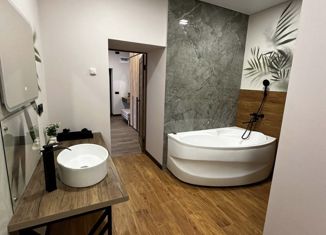 Продам 2-ком. квартиру, 60 м2, Орск, улица Станиславского, 61