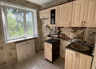 Сдается 2-ком. квартира, 43.4 м2, Междуреченск, проспект 50 лет Комсомола, 52