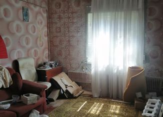 Продам 3-ком. квартиру, 70 м2, Новочеркасск, Пушкинская улица, 27