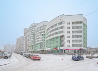 Продажа 3-комнатной квартиры, 107 м2, Екатеринбург, улица Юлиуса Фучика, 9, улица Юлиуса Фучика