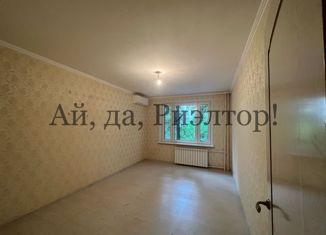 Продается 3-комнатная квартира, 60 м2, Москва, улица Кухмистерова, 3к1, метро Печатники