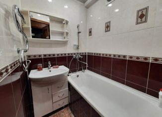 Продается 2-ком. квартира, 44 м2, поселок Берёза, 4-й квартал, 12