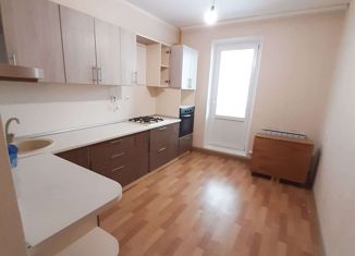 Сдаю в аренду 2-ком. квартиру, 60 м2, Альметьевск, улица Рината Галеева, 29