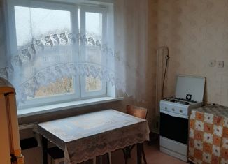 Продам 1-комнатную квартиру, 37 м2, посёлок городского типа Кардымово, Красноармейская улица, 18