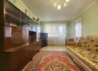 Продаю 2-комнатную квартиру, 42 м2, Азнакаево, улица Ленина, 32