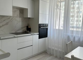 Продам 1-ком. квартиру, 42 м2, Москва, улица Маршала Савицкого, 20к1, станция Щербинка
