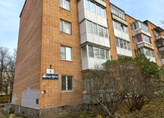 Продам 1-комнатную квартиру, 34.3 м2, Сосновый Бор, улица Красных Фортов, 1