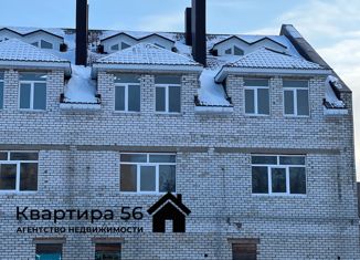Продам таунхаус, 260 м2, Оренбургская область, улица Ленинского Комсомола, 2