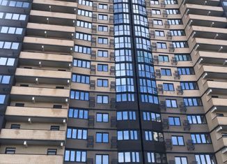 Продам 3-комнатную квартиру, 107 м2, Краснодар, Береговая улица, 2к2, микрорайон Центральный