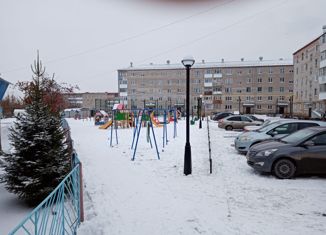 Продается 1-ком. квартира, 31.9 м2, Ирбит, улица Логинова, 34