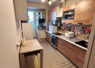 Продается 1-комнатная квартира, 35 м2, Санкт-Петербург, улица Есенина, 1к1, метро Озерки