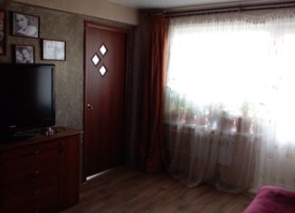 Продам трехкомнатную квартиру, 61 м2, Бирюсинск, улица Пушкина, 34