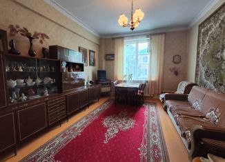 Трехкомнатная квартира на продажу, 66.3 м2, рабочий поселок Первомайский, Интернациональная улица, 4