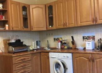 Продаю 4-комнатную квартиру, 92 м2, Ейск, Морская улица, 271/1